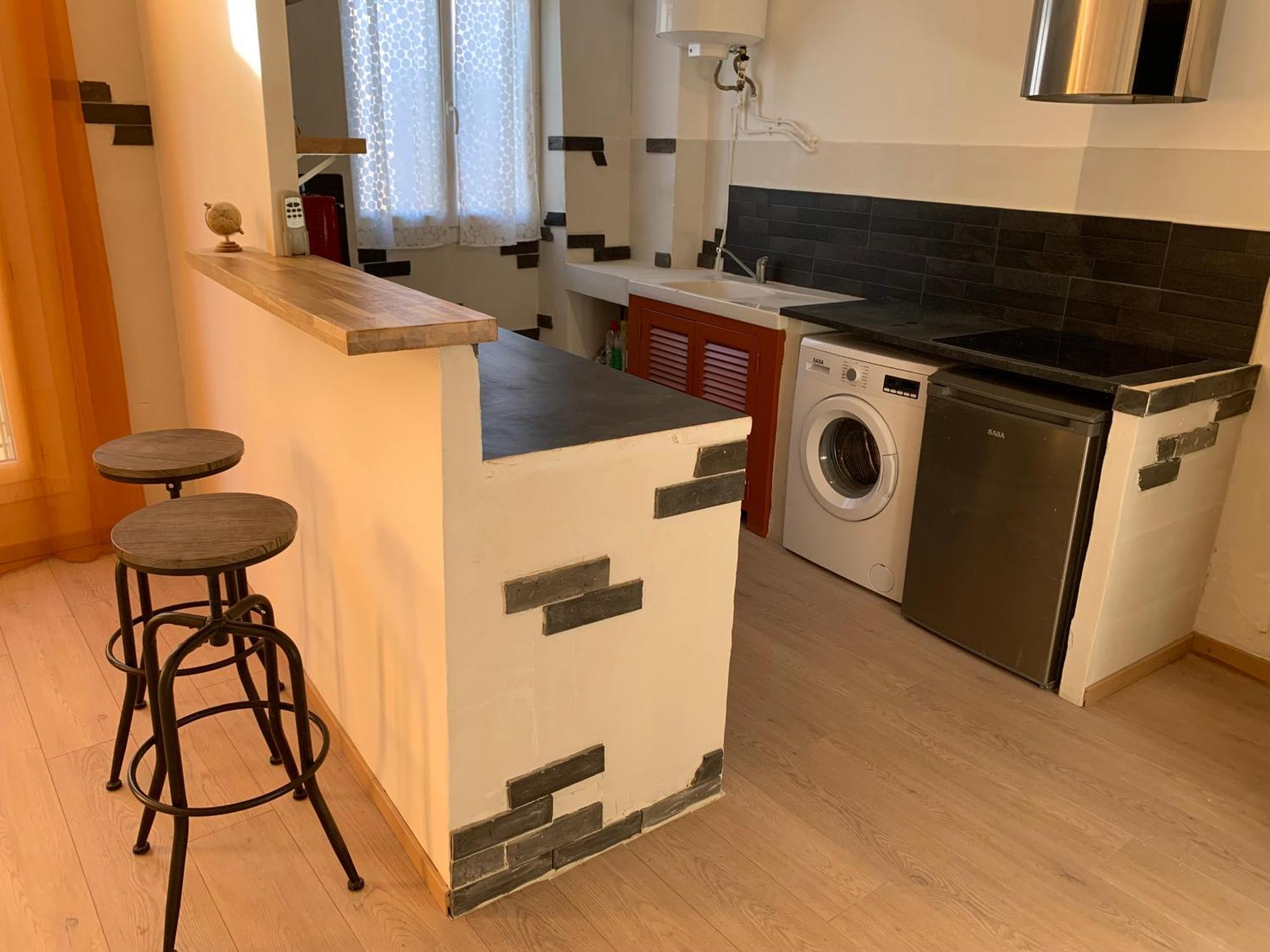 Dans Le Centre Medieval Appartement *
